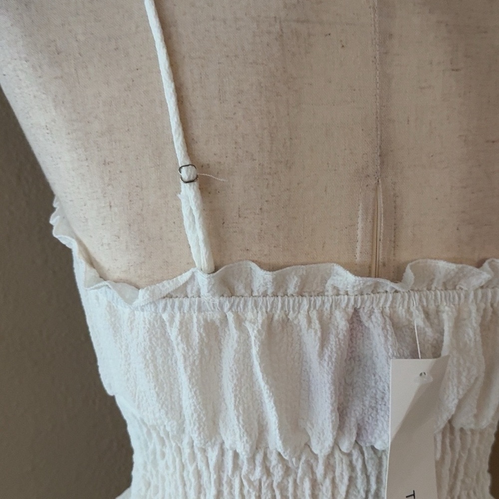 Stylish and cute Crop shirred top with adjustable straps - Picture 7 of 8